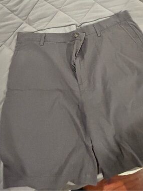 Amazon Essentials Men's Charcoal Flat Front Shorts